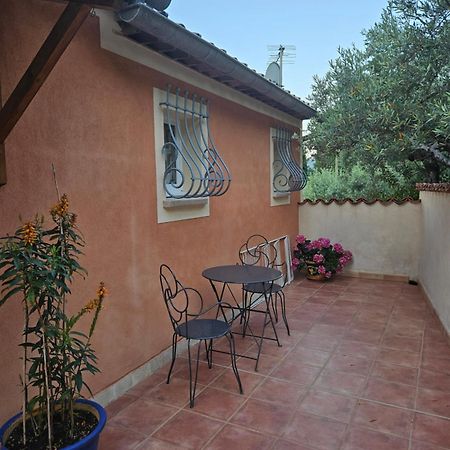 Bastide Des Oliviers Acomodação com café da manhã Moustiers-Sainte-Marie Exterior foto