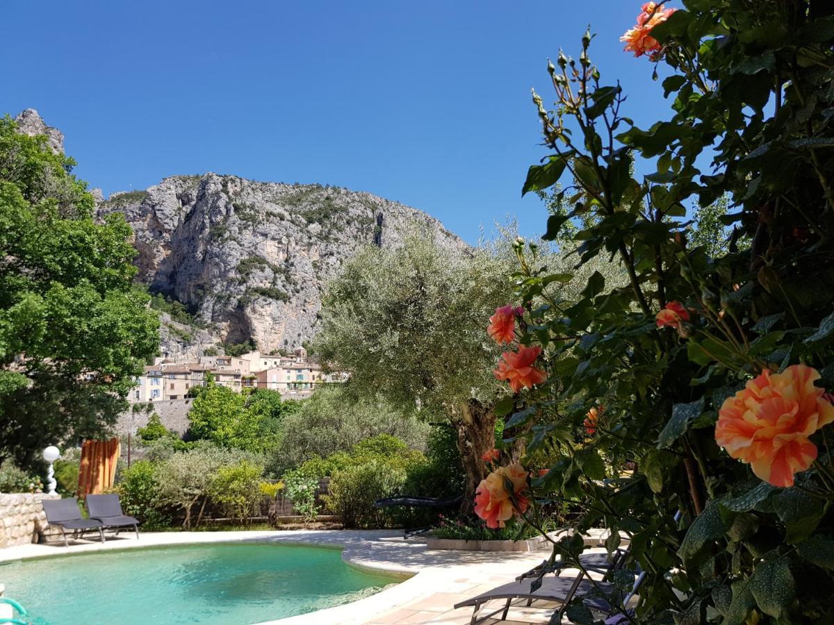 Bastide Des Oliviers Acomodação com café da manhã Moustiers-Sainte-Marie Exterior foto