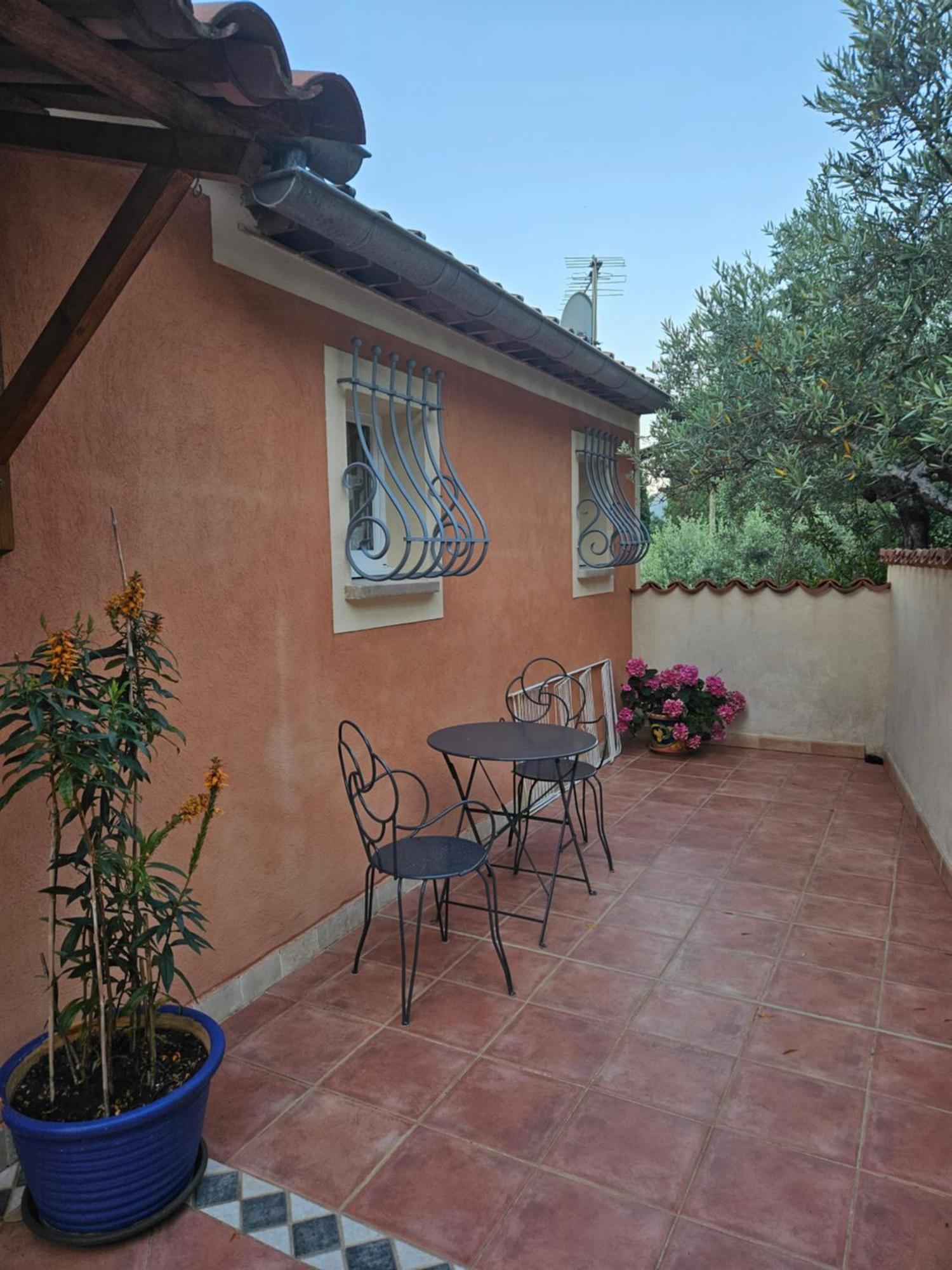 Bastide Des Oliviers Acomodação com café da manhã Moustiers-Sainte-Marie Exterior foto